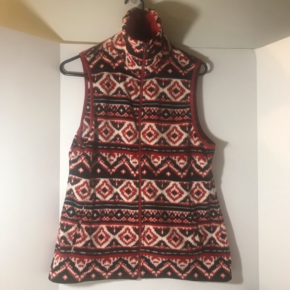 American Living black red white size medium vest fisherman preppy Cabincore